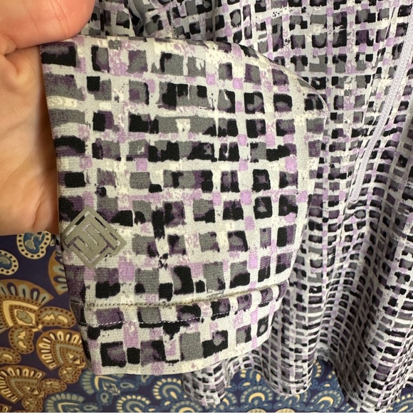 🦋5/20$🦋 Far West athletic sweater - Picture 3 of 10